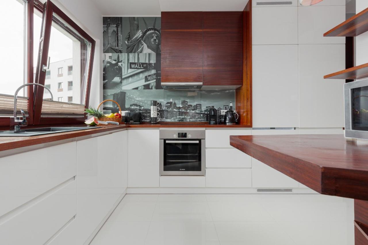 Spacious Suite With A Hammock And Terrace By Renters Prestige Warschau Buitenkant foto